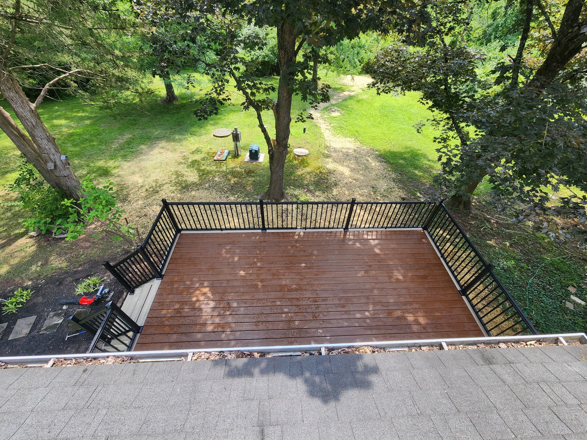 Gallery photos for Old Rotting Deck Replaced with a Trex Cinnamon Cove Build: Image #3